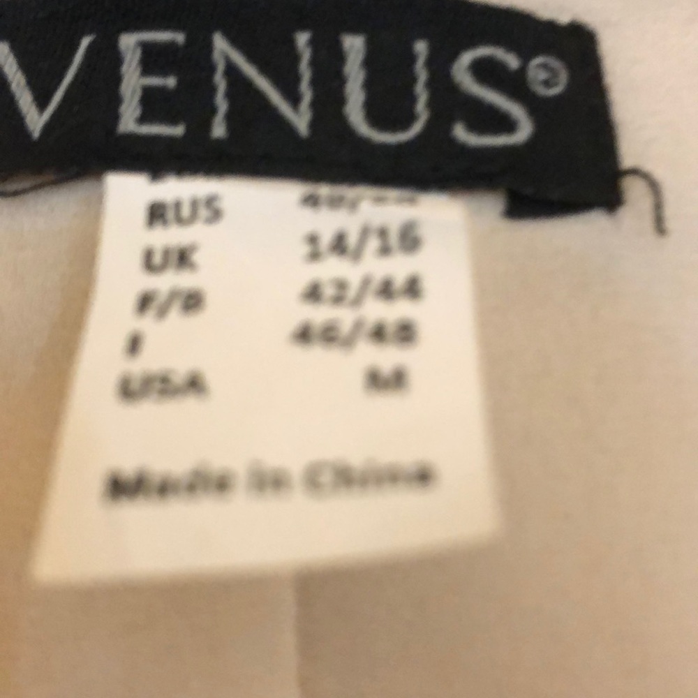 VENUS BLOUSE - Picture 4 of 7